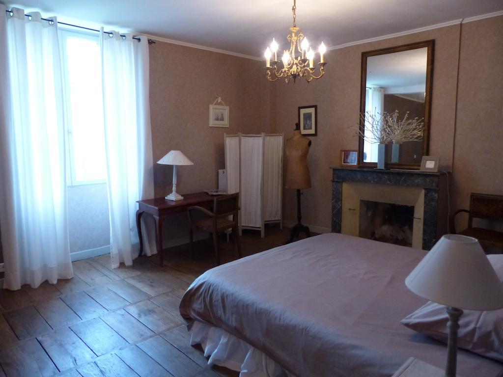 Le Domaine De Panissac Berneuil (Limousin) Room photo